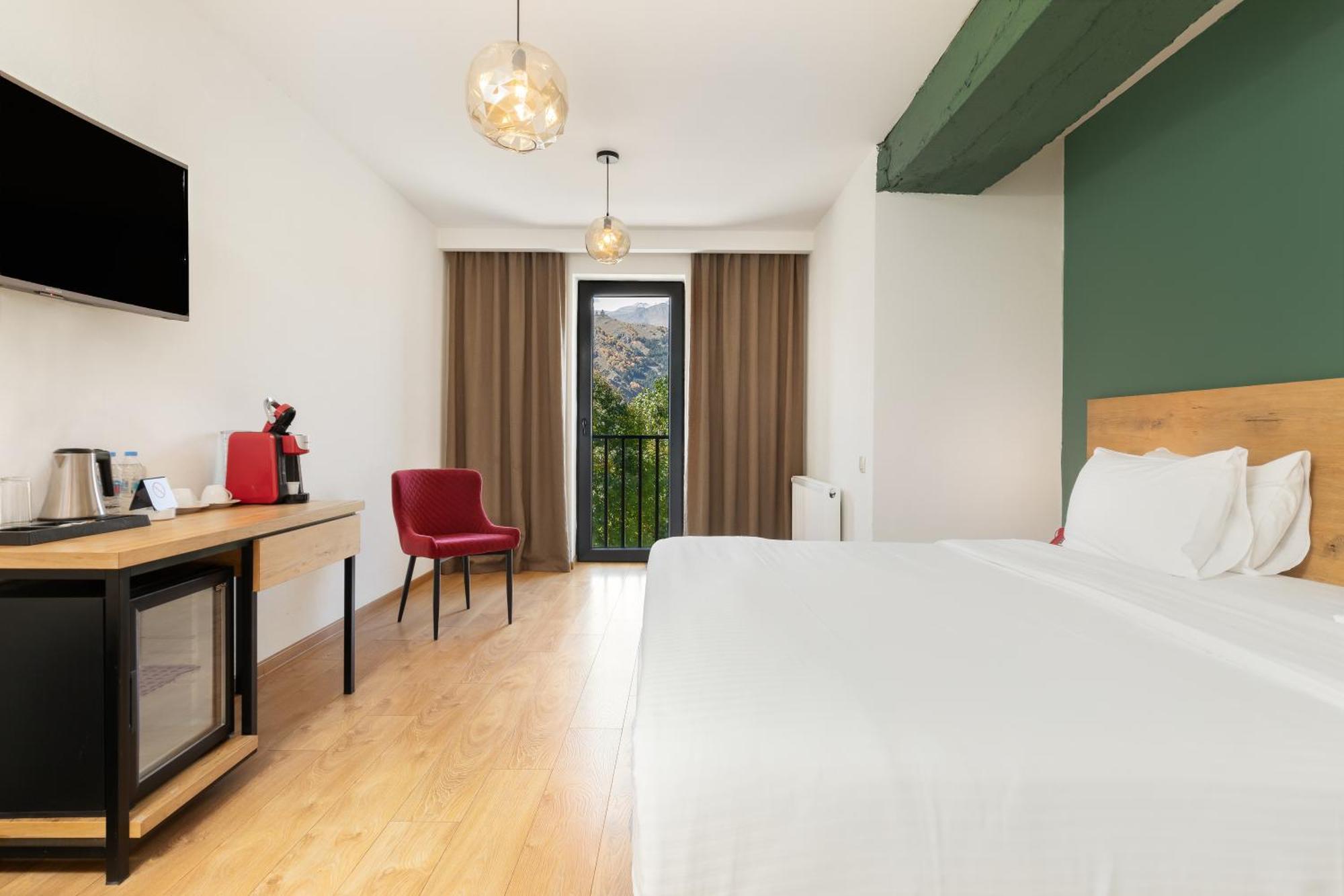 Hotel Intourist Kazbegi Zewnętrze zdjęcie